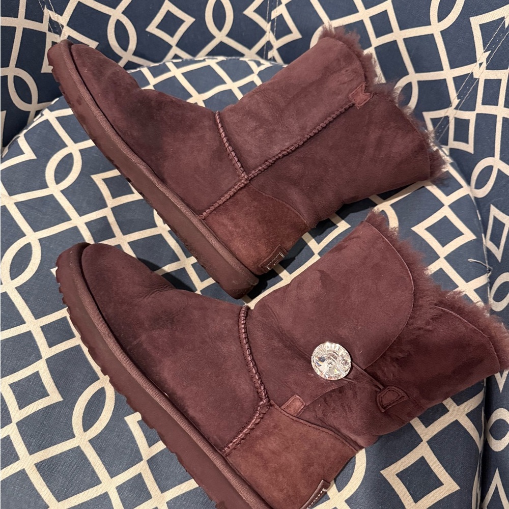 UGG Plum Purple-Burgundy Boots with Button Accent - size 8